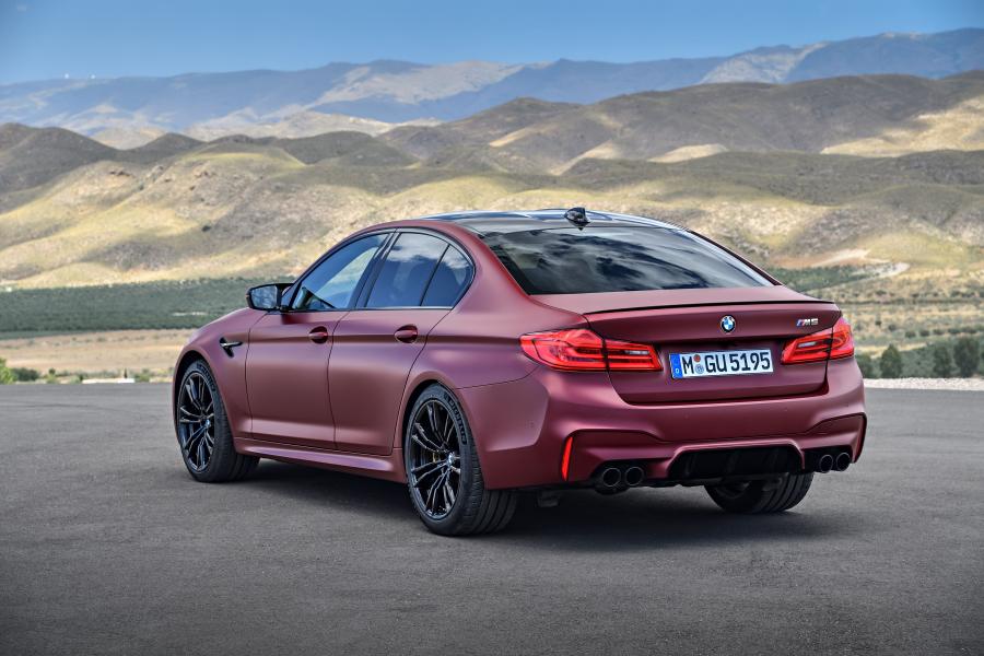  BMW M5 First Edition (F90) 2018 года  (WW) (фото 3 из 27)